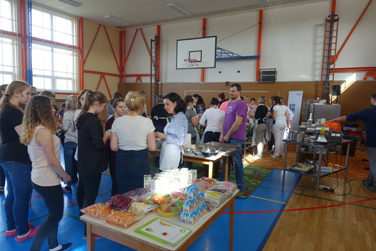 Praktický seminář pro kuchařky se konal v Ústí nad Orlicí díky donátorům Burzy filantropie a dalším sponzorům! 1