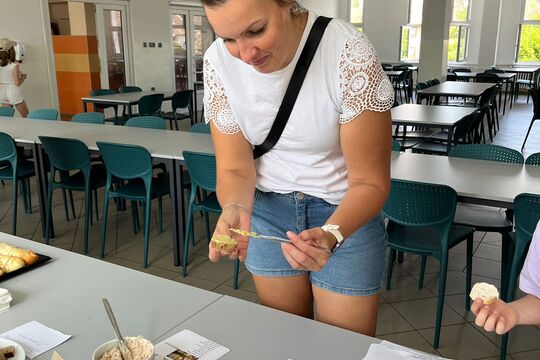 Pomazánková slavnost plná chutí a šikovných rukou Pomazánková slavnost plná chutí a šikovných rukou 1