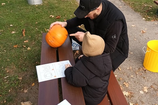 Den školní jídelny aneb Dýňohrátky ve Věkoších 2 1