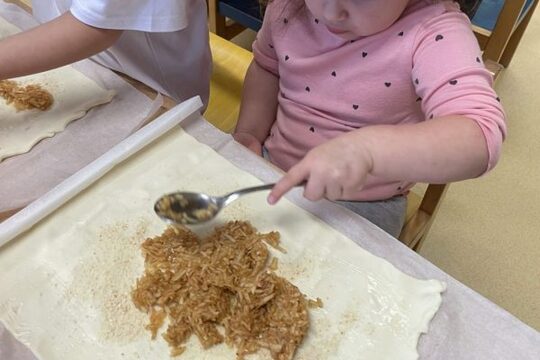 Podzimní dílna a příprava jablečného závinu 1