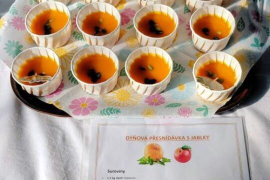 Společně vaříme z naší zahrádky Společně vaříme z naší zahrádky 1