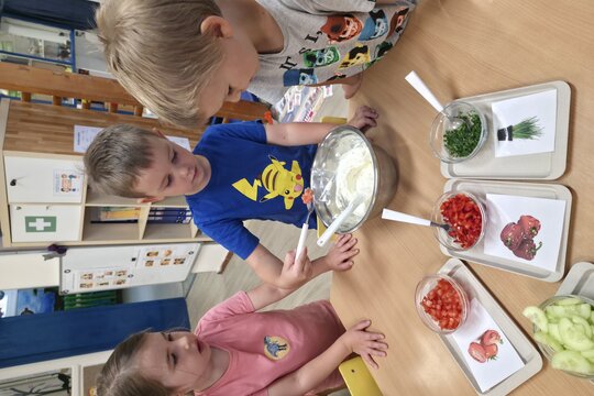 Společná příprava zdravé svačiny Společná příprava zdravé svačiny 1