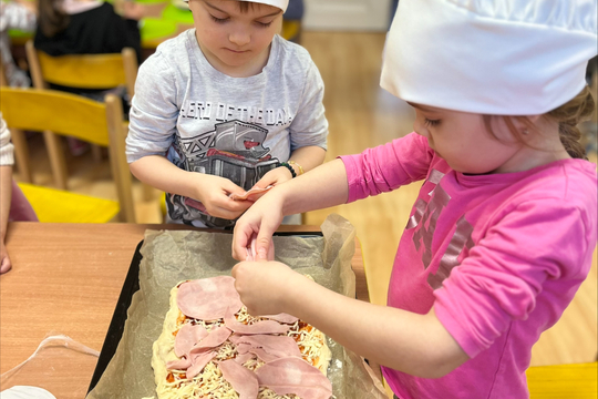 Ovocné osvěžení a hra na barmany i pizzaře u Žabiček 1