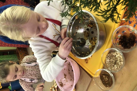 Cesta za tajemstvím babiččiny kuchyně: PODZIM co zahřeje a uzdraví Cesta za tajemstvím babiččiny kuchyně: PODZIM co zahřeje a uzdraví 1