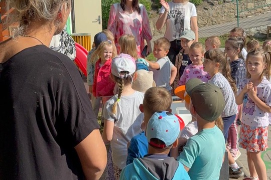 Společné ráno a raut školní jídelny  1