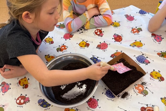 Zahradničení v třídě broučci 1