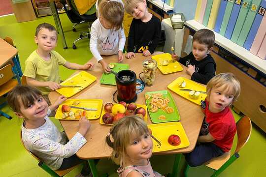 V hlavní roli jablíčka 1