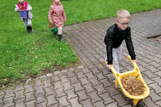 BYLINKOVÁ ZAHRÁDKA TŘÍDY SLUNÍČKO PROŠLA VELKOU ÚPRAVOU 1