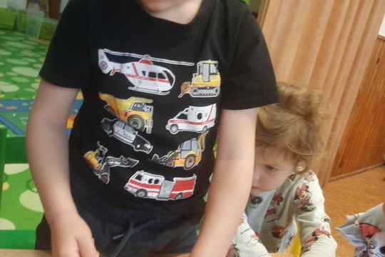 Příprava zdravé svačiny v MŠ - zelenina a jogurtový dip 1