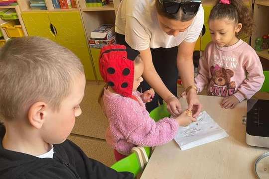Včeličky připravily vajíčkovou pomazánku  1