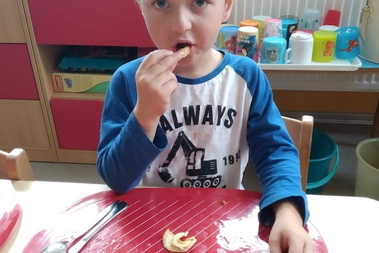 Křížaly a týden s ovocem 1