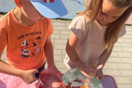 Domácí nanuky s kousky ovoce Domácí nanuky s kousky ovoce 1