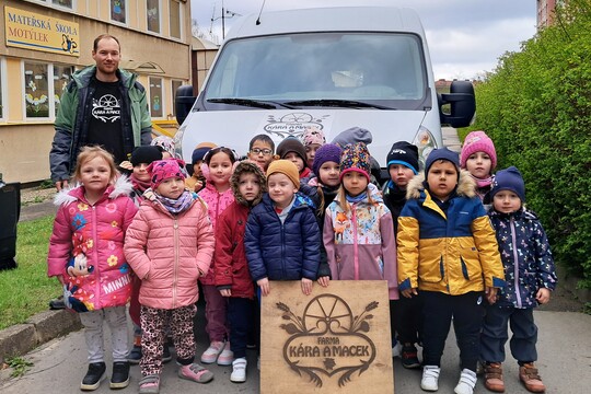 Zahrada, která voní po spolupráci-naše spojení s místní farmou  1