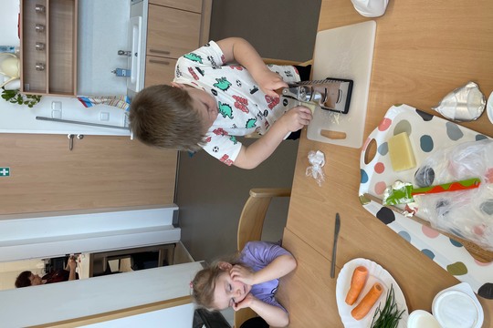 Pomazánky z rukou dětí 1