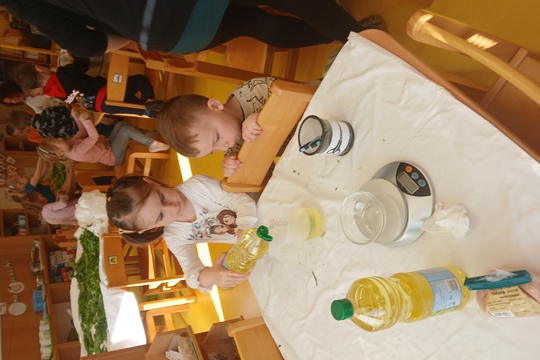 Broučci na "lovu" medvěda 1
