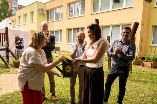 V Mateřské škole Prušánecká Brno vytvořili novou jedlou školní zahradu 1