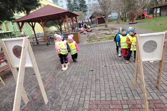 MŠ Sluníčko Krupka - Zajíček Hopík a velikonoční stezka 1