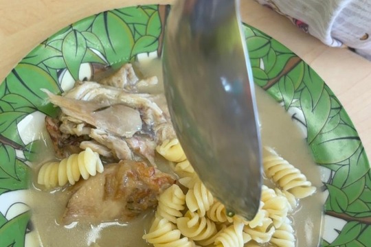 Dvě přílohy a kuře na medu  1