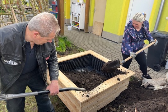 Odpolední brigáda s rodiči v MŠ Sluníčku 1