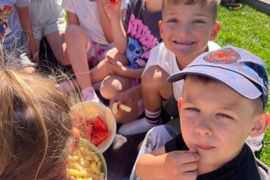 Děti ze třídy Sluníček navštívily farmu v Šanově u Huginka Děti ze třídy Sluníček navštívily farmu v Šanově u Huginka 1