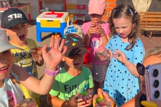 Společně na dálku: Domácí ovocná limonáda plná letních chutí 1