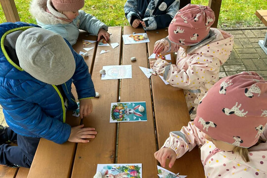 MŠ Sluníčko Krupka - Zajíček Hopík a velikonoční stezka MŠ Sluníčko Krupka - Zajíček Hopík a velikonoční stezka 1