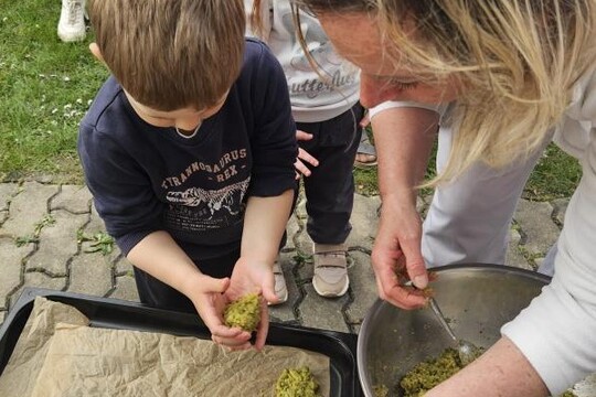 Cesta za tajemstvím babiččiny kuchyně: JARO a SÍLA probouzející se přírody 1