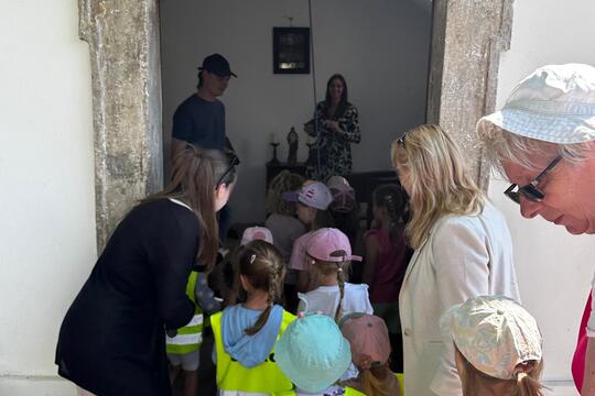 MŠ Sluníčko Soběchleby - Slavnostní setkání - převzetí stromku 1