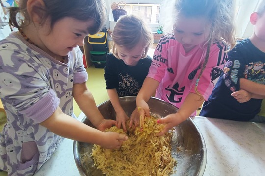 Pečení bramboráku Pečení bramboráku 1