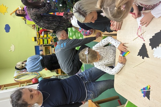 Předvánoční dopoledne ve třídě Sluníček Předvánoční dopoledne ve třídě Sluníček 1