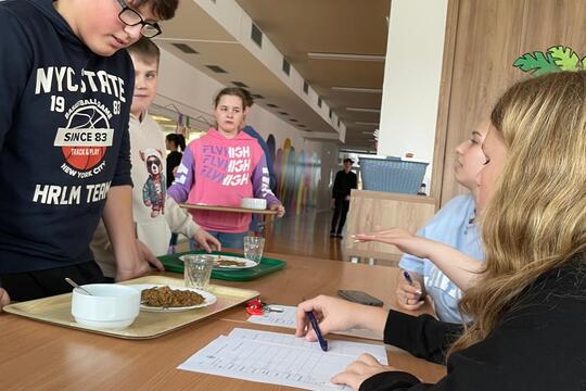 Miluji jídlo, neplýtvám-počáteční audit zbytků ze školní jídelny 1