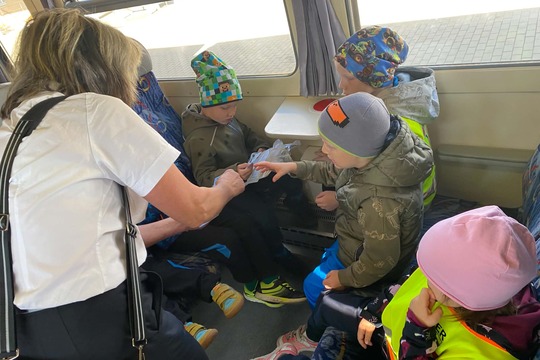 Vlakem tam a autobusem zpátky! Vlakem tam a autobusem zpátky! 1
