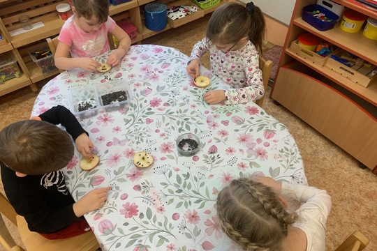 Ptačí krmítka - Kytičky 1