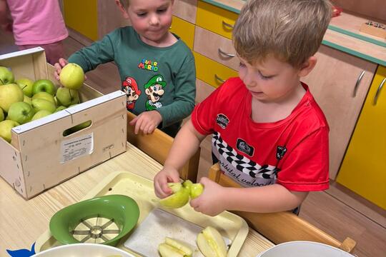 Vyrábíme šťávu z jablíček 1