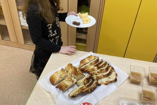 Vánoční dopoledne plné pohody, spolupráce a radosti Vánoční dopoledne plné pohody, spolupráce a radosti 1