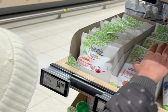 Děti si svačinu kupují 1