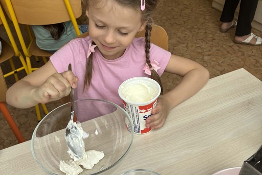 Sluníčka si připravila vlastní Pribináček Sluníčka si připravila vlastní Pribináček 1