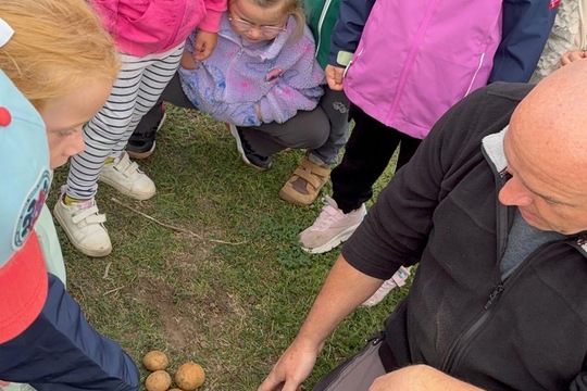Na zahrádce u sousedů Na zahrádce u sousedů 1