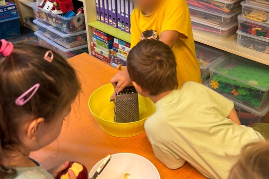 Jablíčka v hlavní roli  Jablíčka v hlavní roli  1