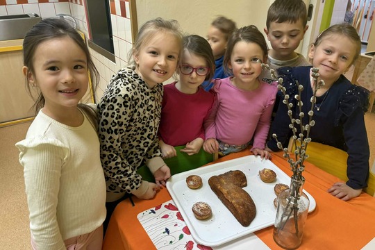 Velikonoční beránek z dětských ručiček 1