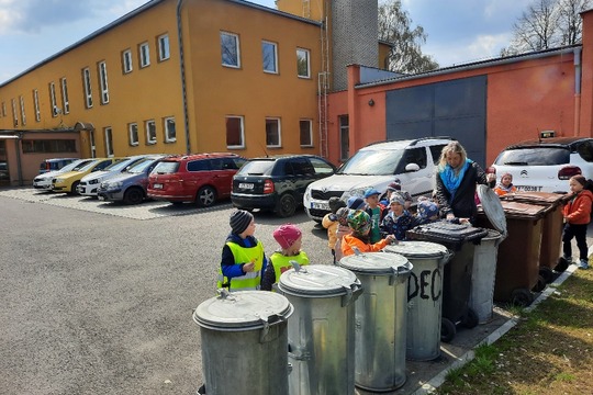 Svátek Dne Země - třída Žabiček 1