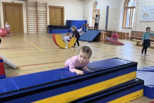 Cvičíme, pohyb je prostě naší součástí 1