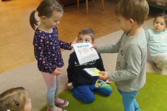 Do školičky na kole/na koloběžce/pěšky 1