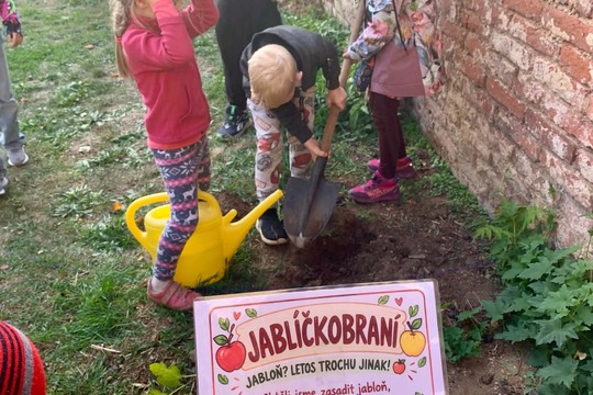 Společně jsme zasadili něco pro budoucnost! Společně jsme zasadili něco pro budoucnost! 1