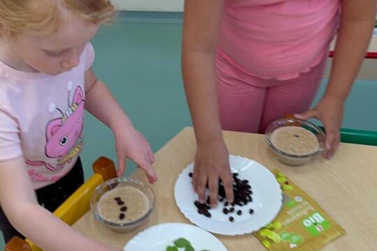 Ke svačině jaro  1