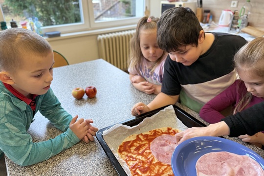 Zdravé vaření v přípravné třídě: Jednoduchá a chutná mini pizza 1