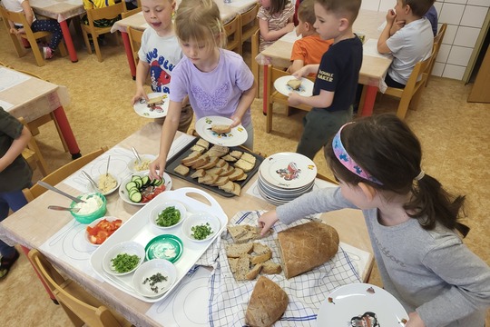 Chystáme si svačinu - Kytičky 1