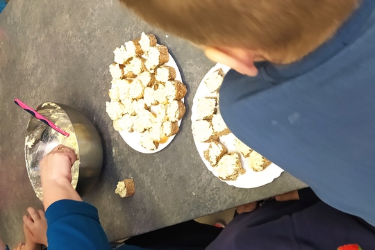 Příprava zdravé svačiny s žáky 1. stupně 1
