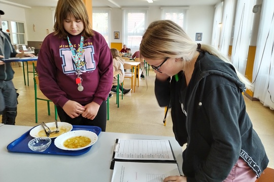 Audit zbytků jídla ve školní jídelně 1