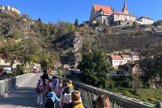 Třída Včeliček na výletě na Kraví horu 1